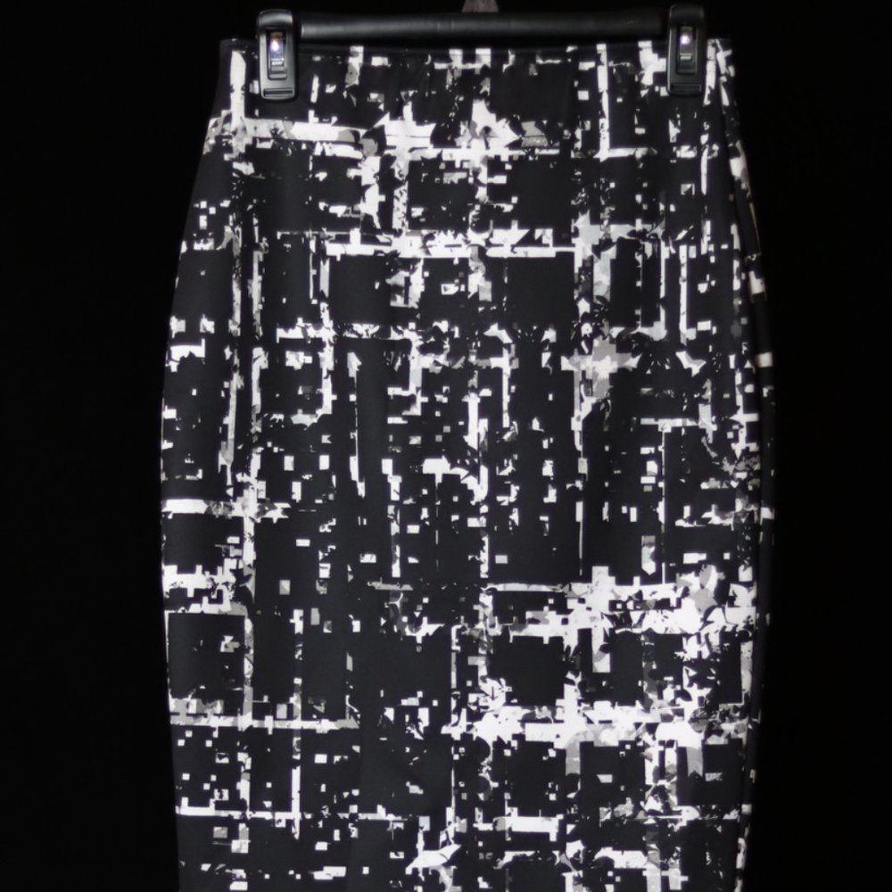 Apt. 9 Black and White Patterned Skirt - Picture 2 of 3
